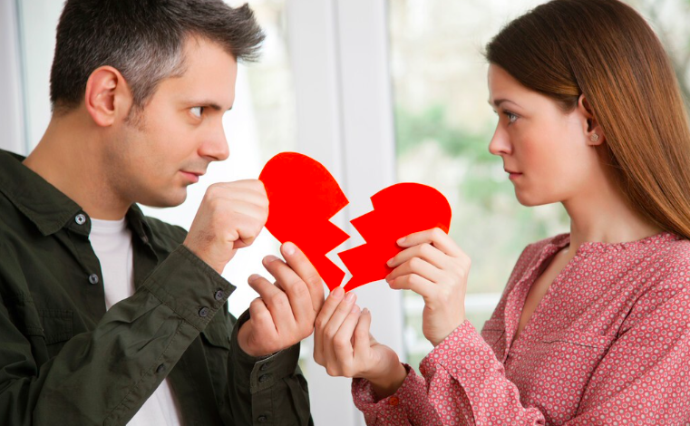 红河离婚如何申请财产保全冻结对方账户